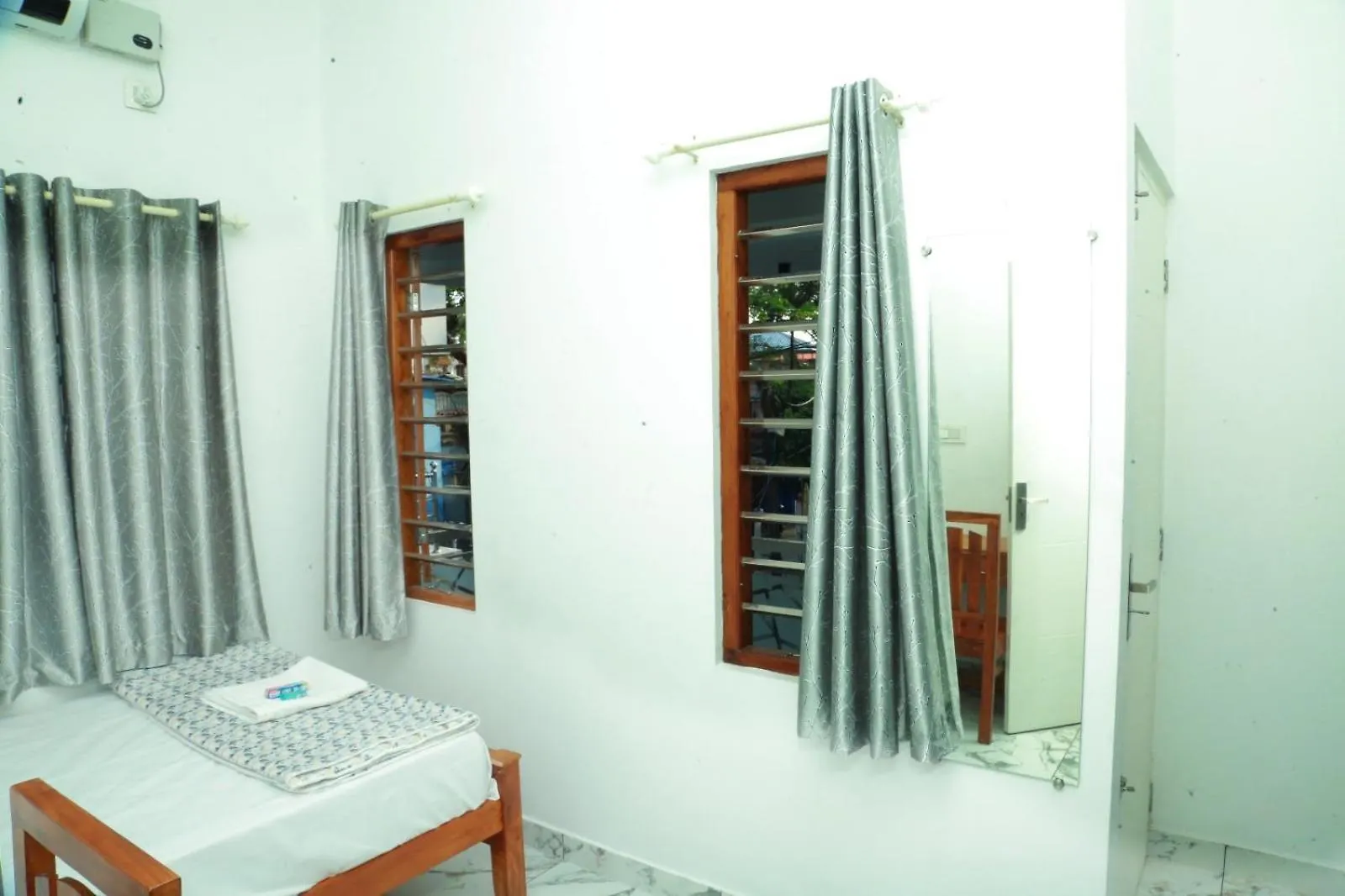 Azure Home Stay Kochi